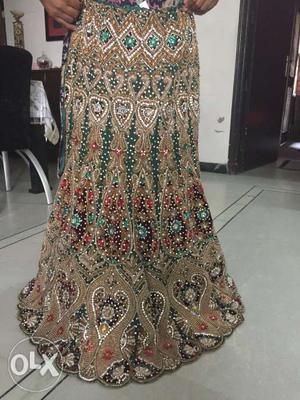 Fish cut bridal lenga in excellent condition