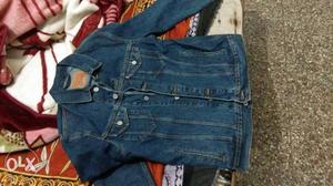 Levis mens denim jacket. Got it as a gift from