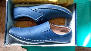 Mens Casual Lofer...Blue color..Size 10...Used