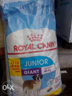Royal canin Gaint junior 3k free with 15 kg.