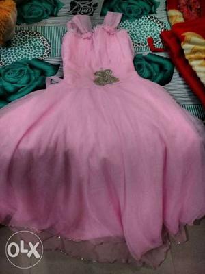 Size (S) puffy long pink gown with many layers