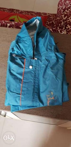 Used Raincoat for boys size small suitable for 1o to 12 yrs