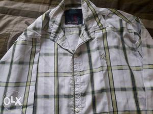 A brand new cotton shirt,body fit,easily