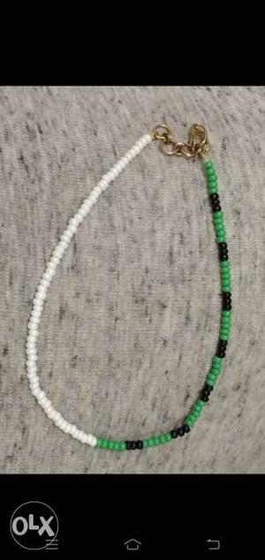 Anklet hand beeded to be wore in one leg for charm