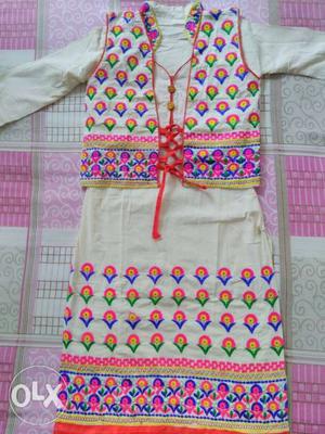 Fresh piece kurti with pink gamthi work with koti