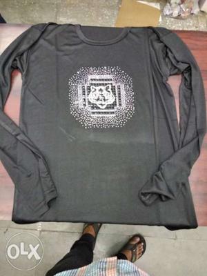 Gray And White Round-neck Long-sleeved Shirt