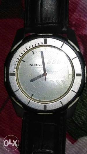 Original Fastrack watch on condition and 2 years