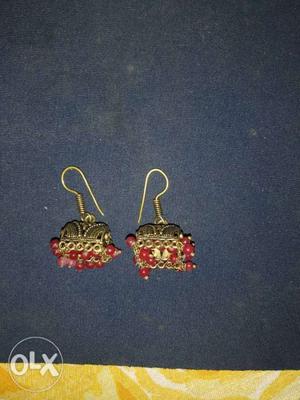 Pair Of Gold-colored And Red Drop Hook Earrings