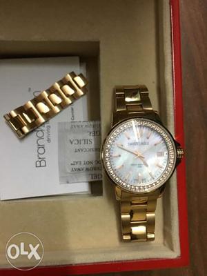 Swisseagle pearl dial gold watch