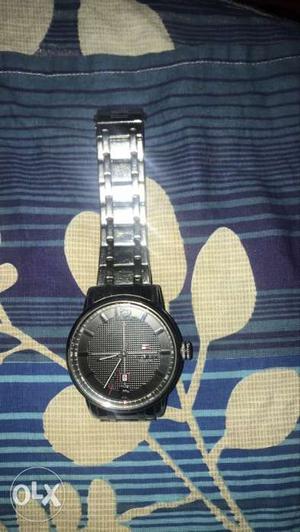 Tommy hilfiger watch original with bill