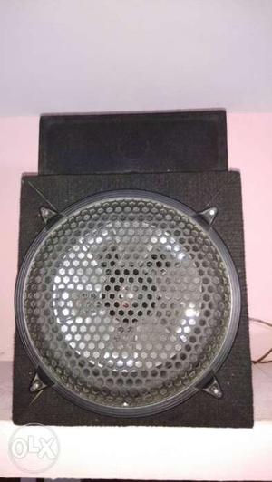 5.1 amplifier with 12 inch sub and 5 speakers