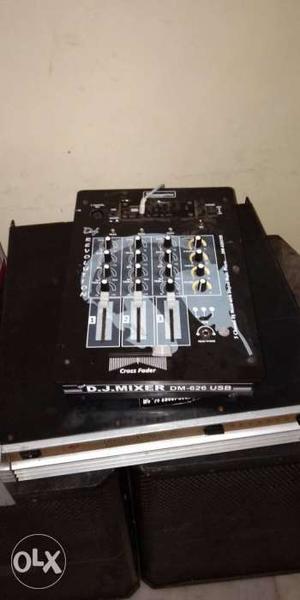 I want to sell  watt power amp good condition