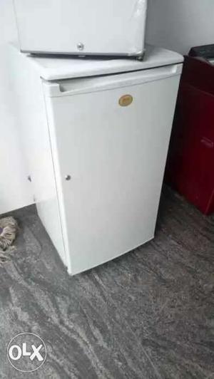 LG 180ltr in excellent condition with 3year