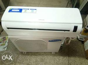 Less Then 2 Years Used samsung 1 Ton Split AC