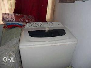 Lg washing machine, very gud condition