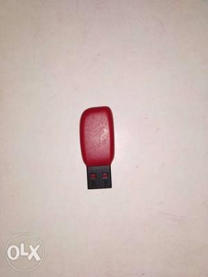 SanDisk 8 gb pen drive 1 month old very good