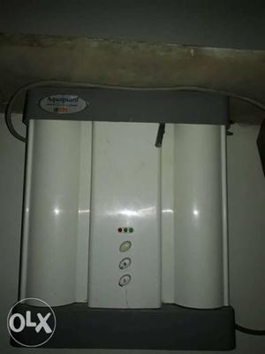 White And Gray Aquaguard Water Purifier