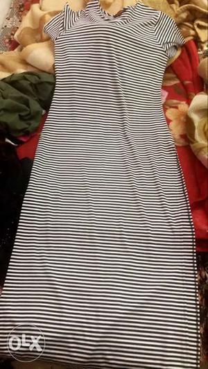 1 piece straight length dress, new, Size - Xl