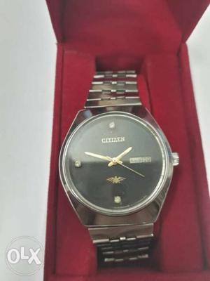 It's an Antique CITIZEN automatic watch. With
