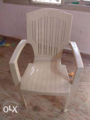 3 Chairs (Rs 200 each)
