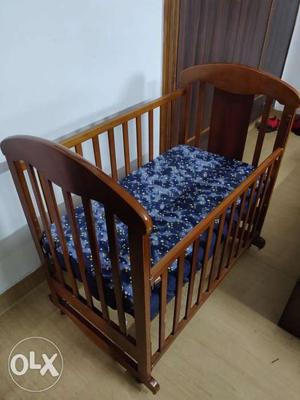 Baby Cot with bedding in excellent condition