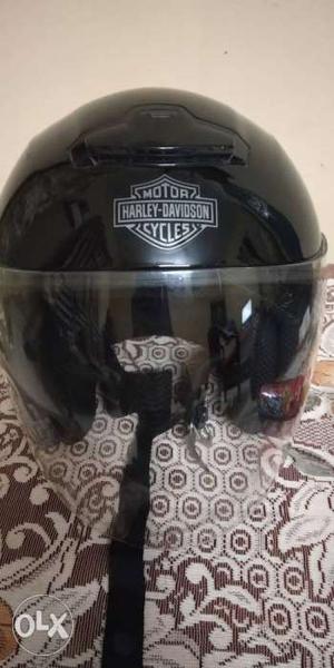 Its a helmet from Harley Davidson ! never used