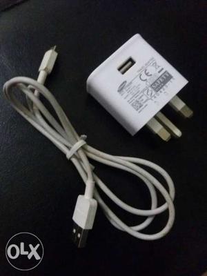 Less USED New Samsung Original Charger