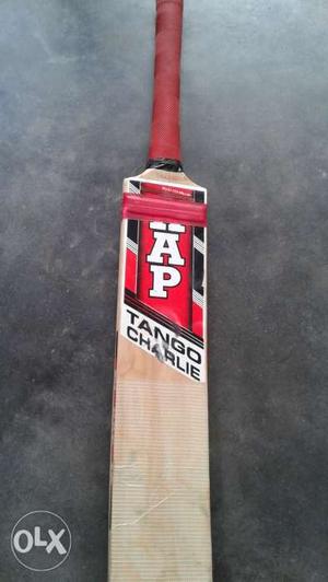 This KAP tennis in very good condition with