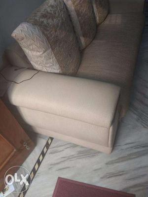 Very Good Condition Sofa Set 7 seater