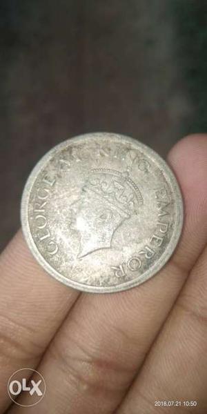  one rupee coins..  (ek ona)coins