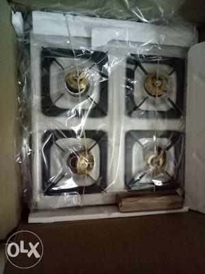 4 burner Gas stove-brand new