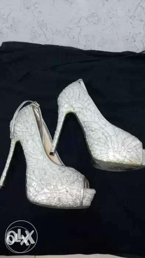 4 inches silver peep toe heels!! perfect for
