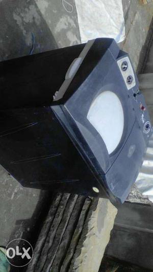 Black And White Top-load Clothes Washer