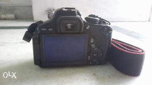 Canon EOS 600 D DSLR (Camera)