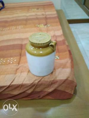 Ceramic jar for pickles.