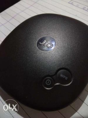 Jiofi 4. Fully working. In new condition. Only 6
