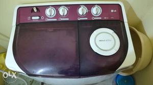 LG Semi Automatic Washing Machine 6.8kg Capacity
