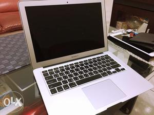 MacBook Air (13-inch, )