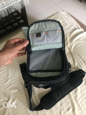 Mint condition lowepro camera bag, for best price