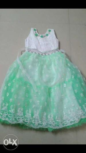 Size 22 party frock very nice new one real price and