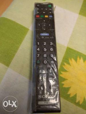 Sony remote control original as good as new.