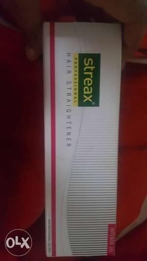 Streax Hair Straightener Box