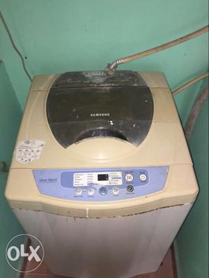 White And Blue Top-load Fully Automatic Clothes Washer