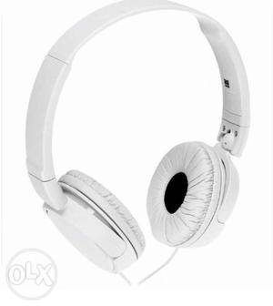 White And Gray Wireless Headphones