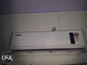 White Koryo Split-type Air Conditioner brand new condition