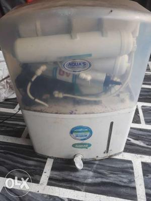 White colored Aqua Water Purifier
