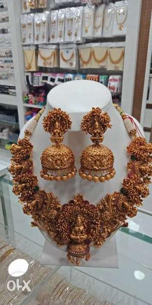 Gold-colored 2-piece Jewelry Set