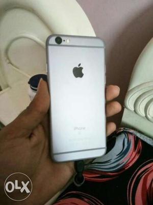 I phone 64 gb space grey in mint condition
