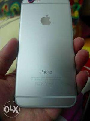 IPhone 6 16 gb silver with white colour