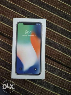 IPhone x 64 GB with all accessories 3 month use 9